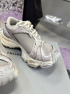 B-Sneakers