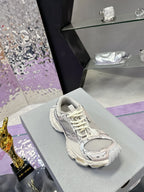 B-Sneakers