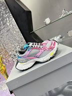 B-Sneakers