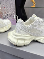 B-Sneakers
