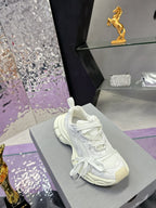 B-Sneakers