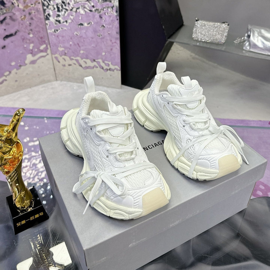 B-Sneakers