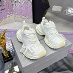 B-Sneakers