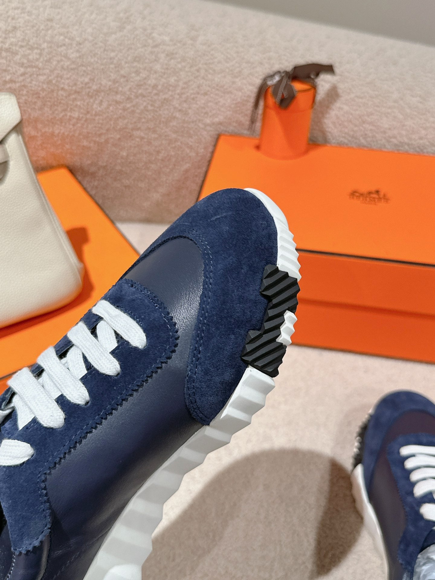 A-Sneakers
