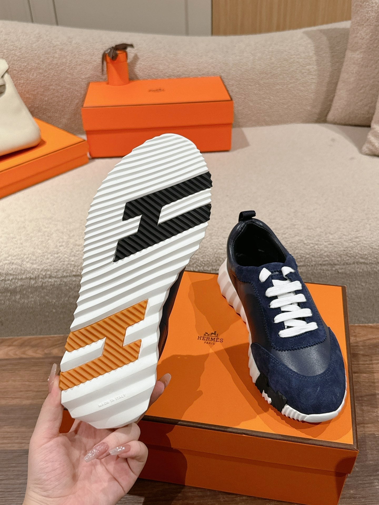 A-Sneakers