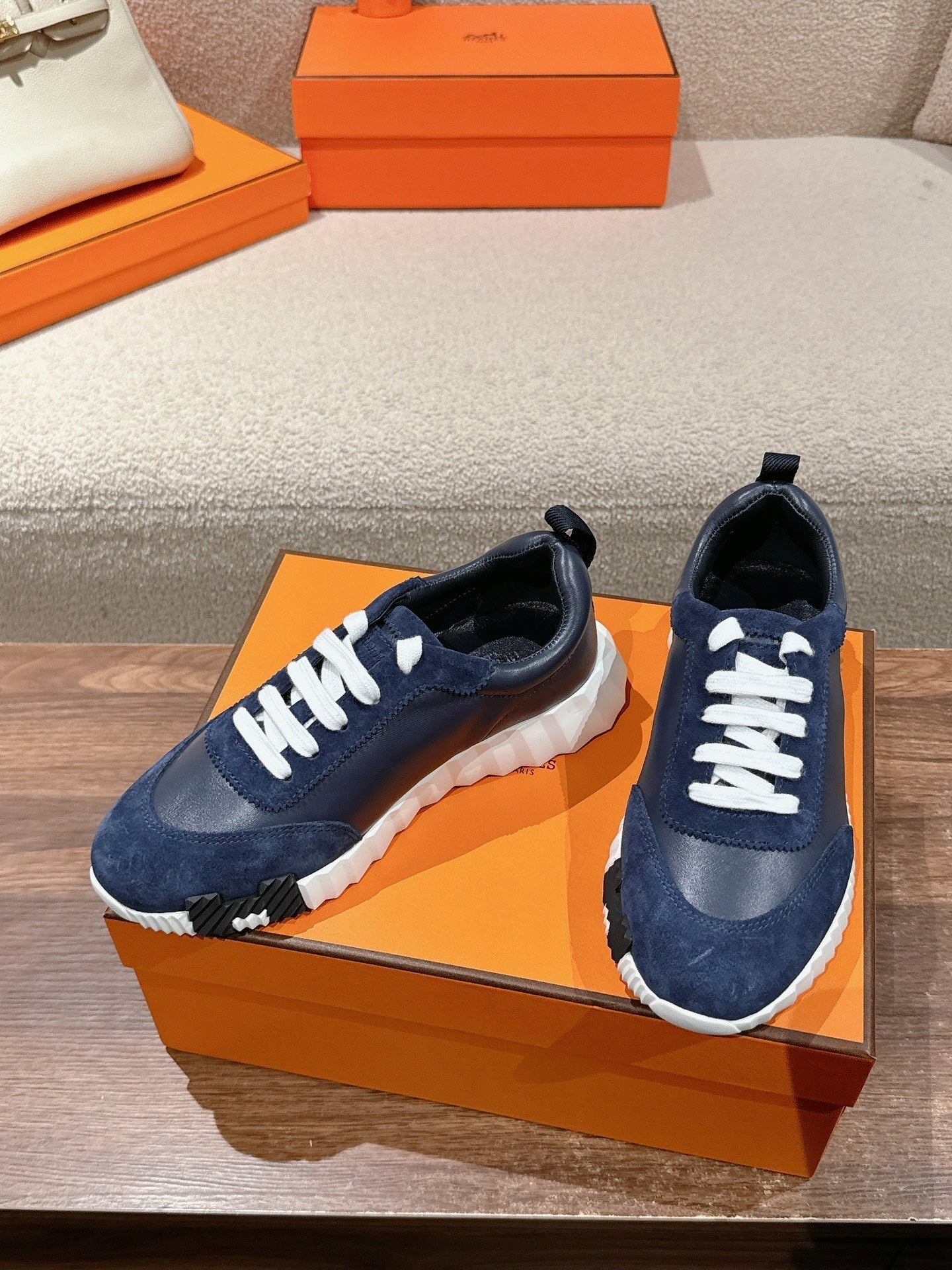 A-Sneakers