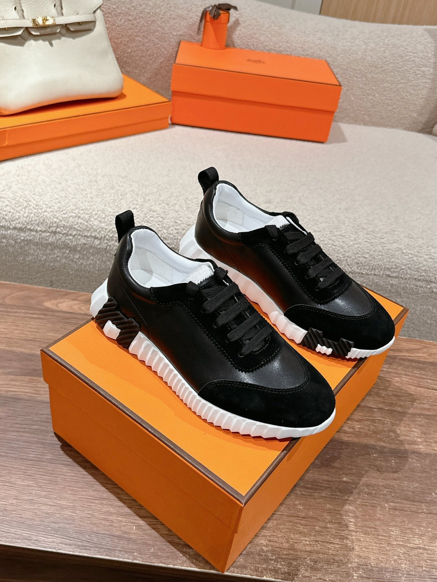 A-Sneakers