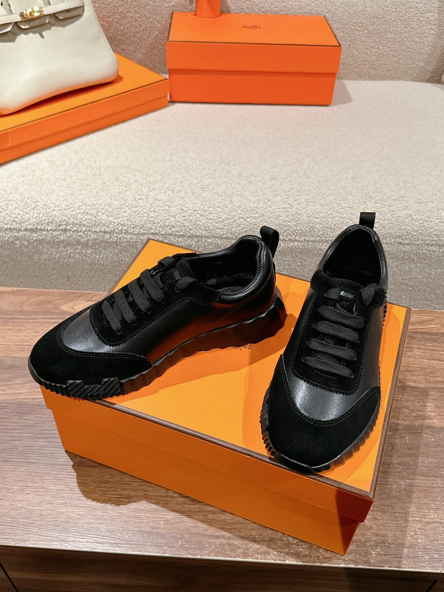 A-Sneakers