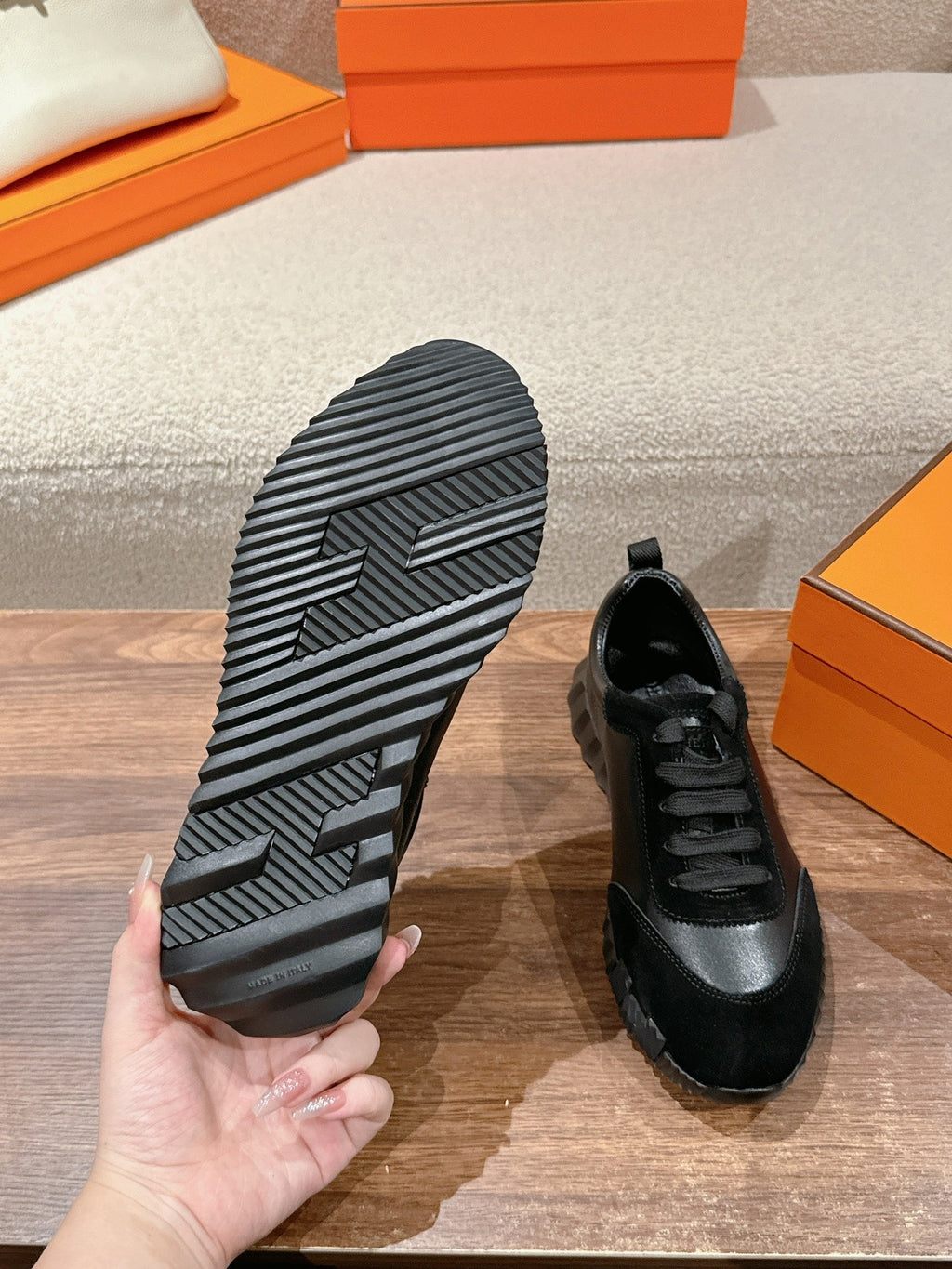A-Sneakers