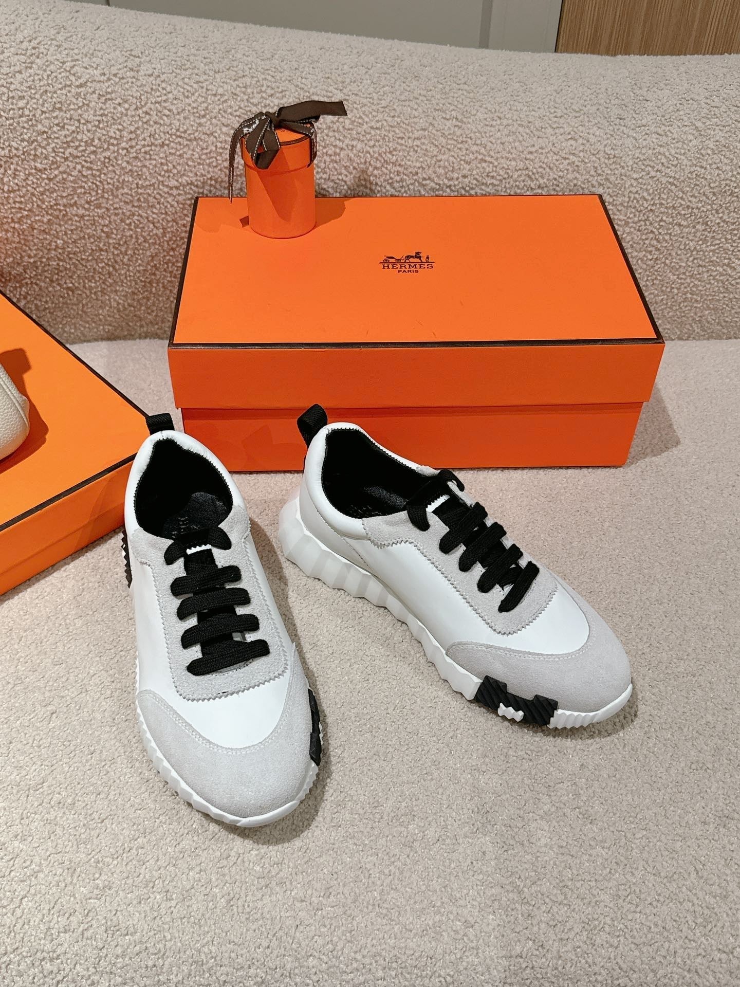 A-Sneakers