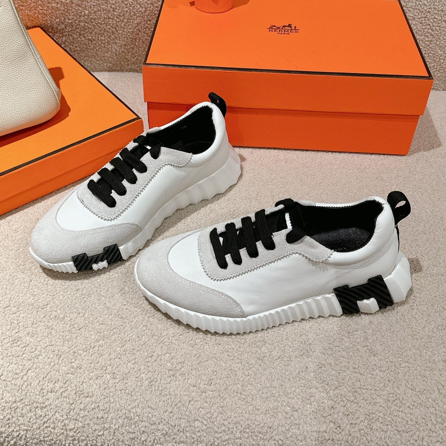 A-Sneakers