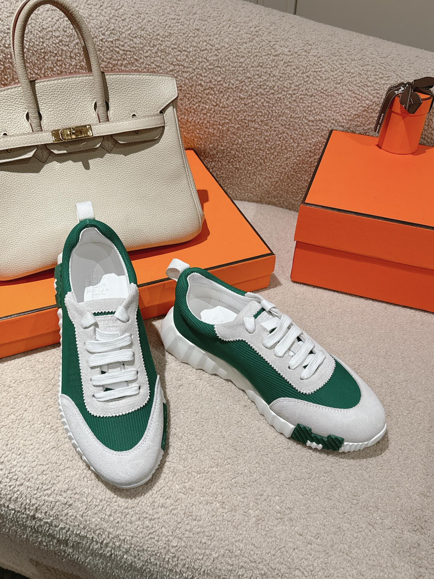 A-Sneakers