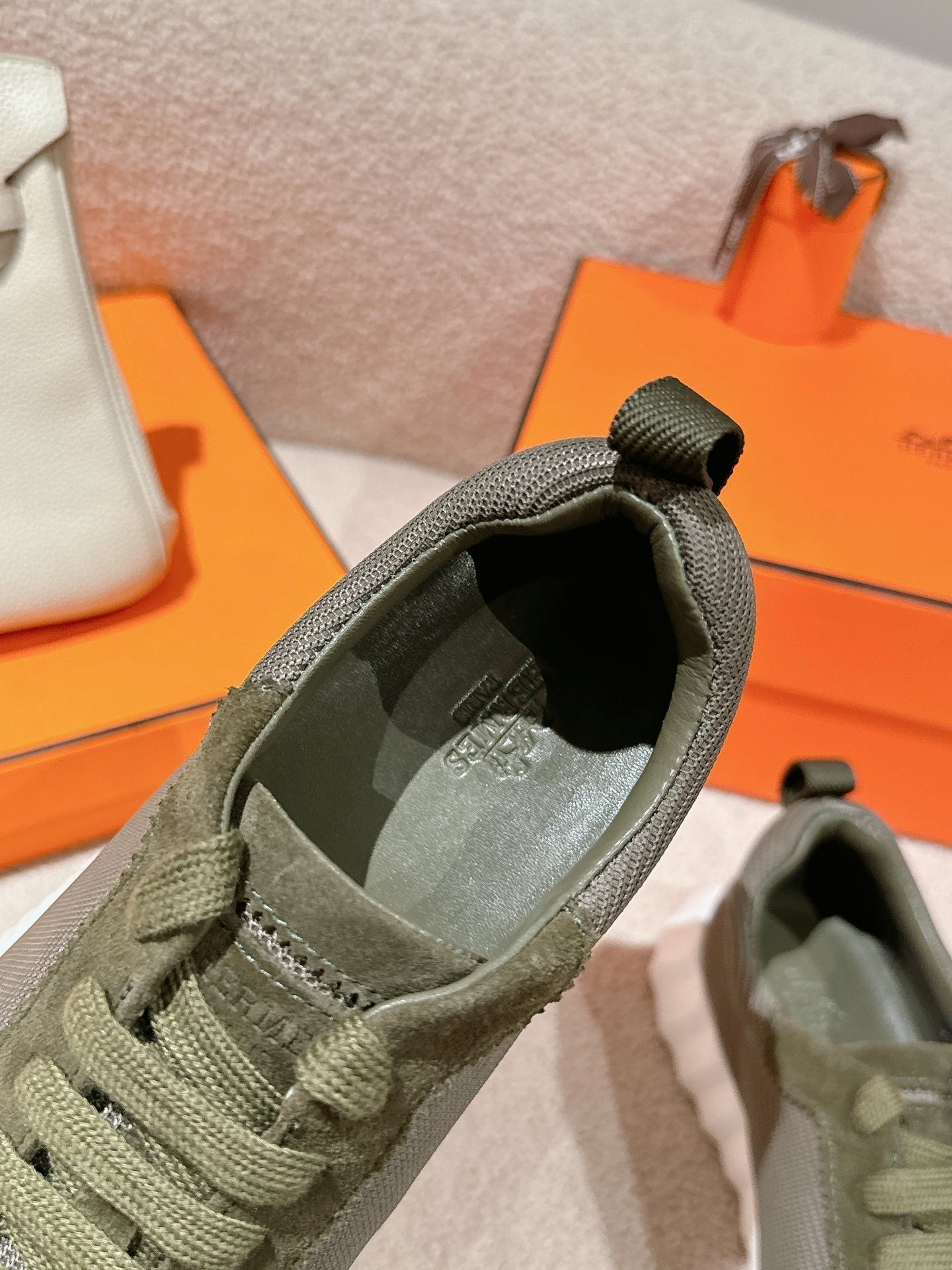 A-Sneakers