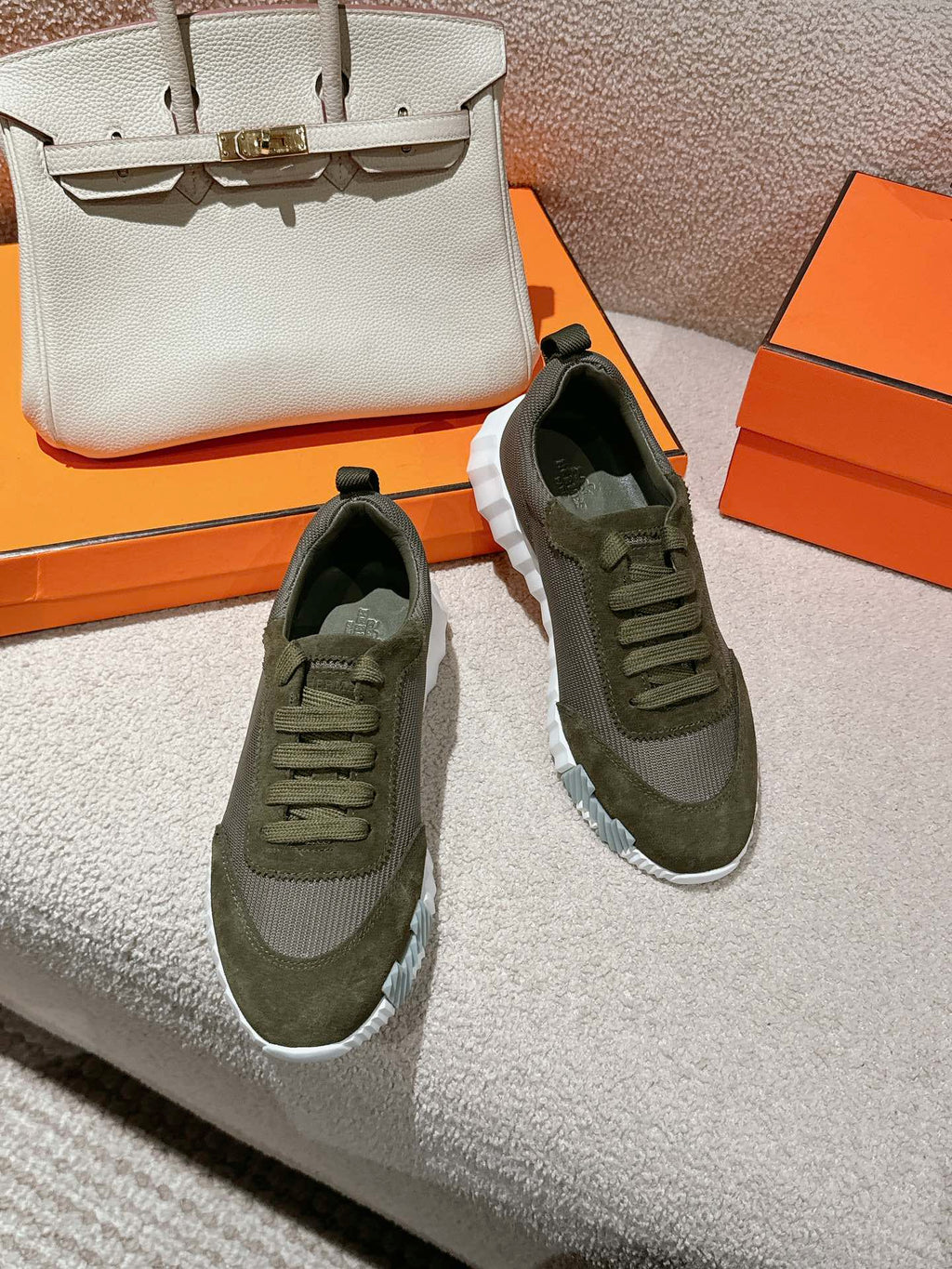 A-Sneakers