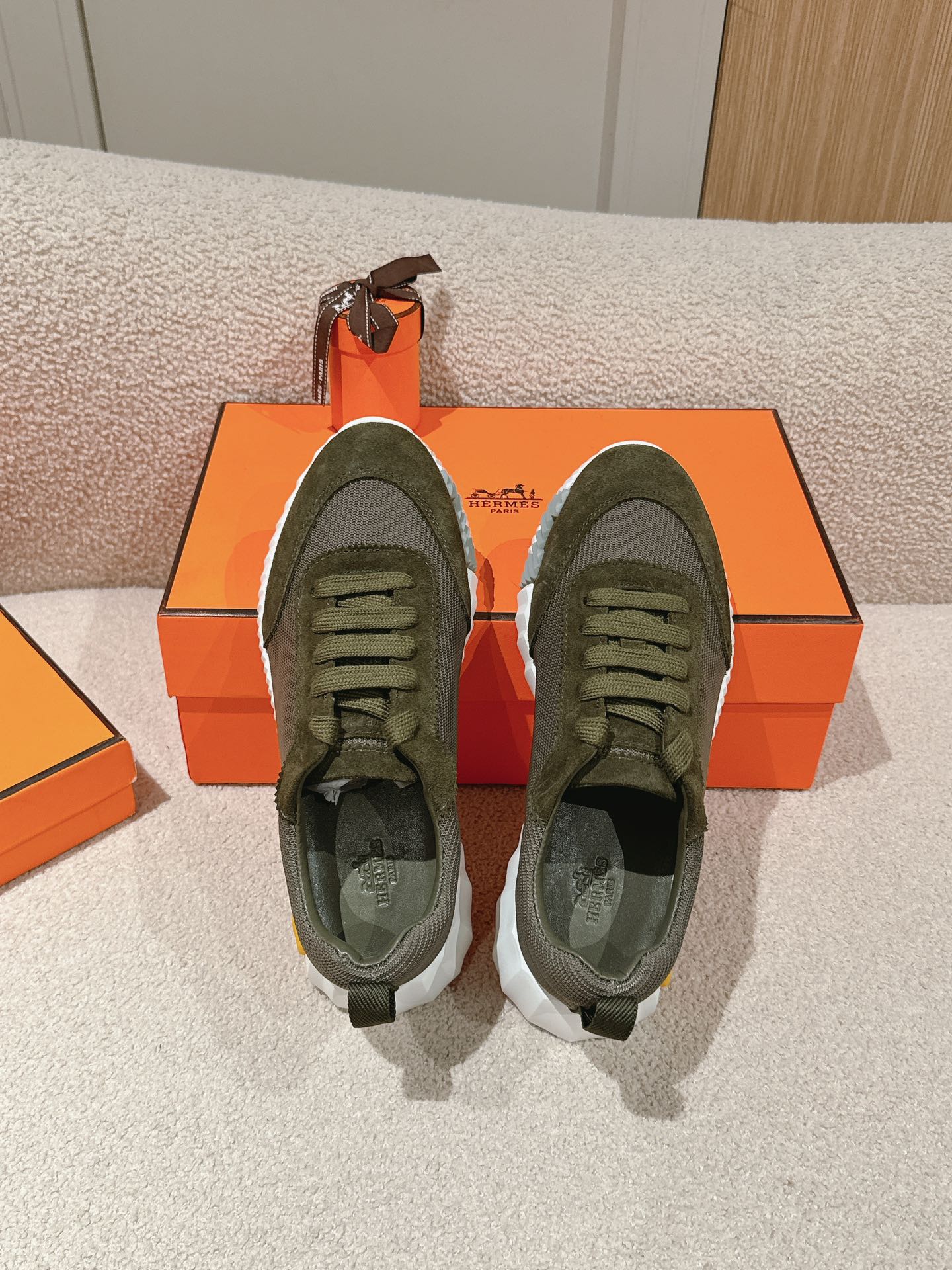 A-Sneakers