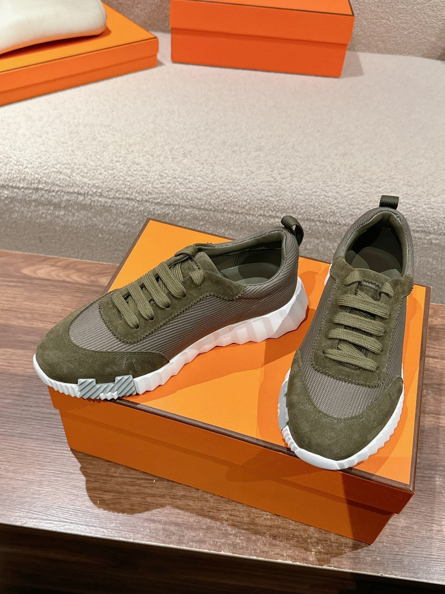 A-Sneakers