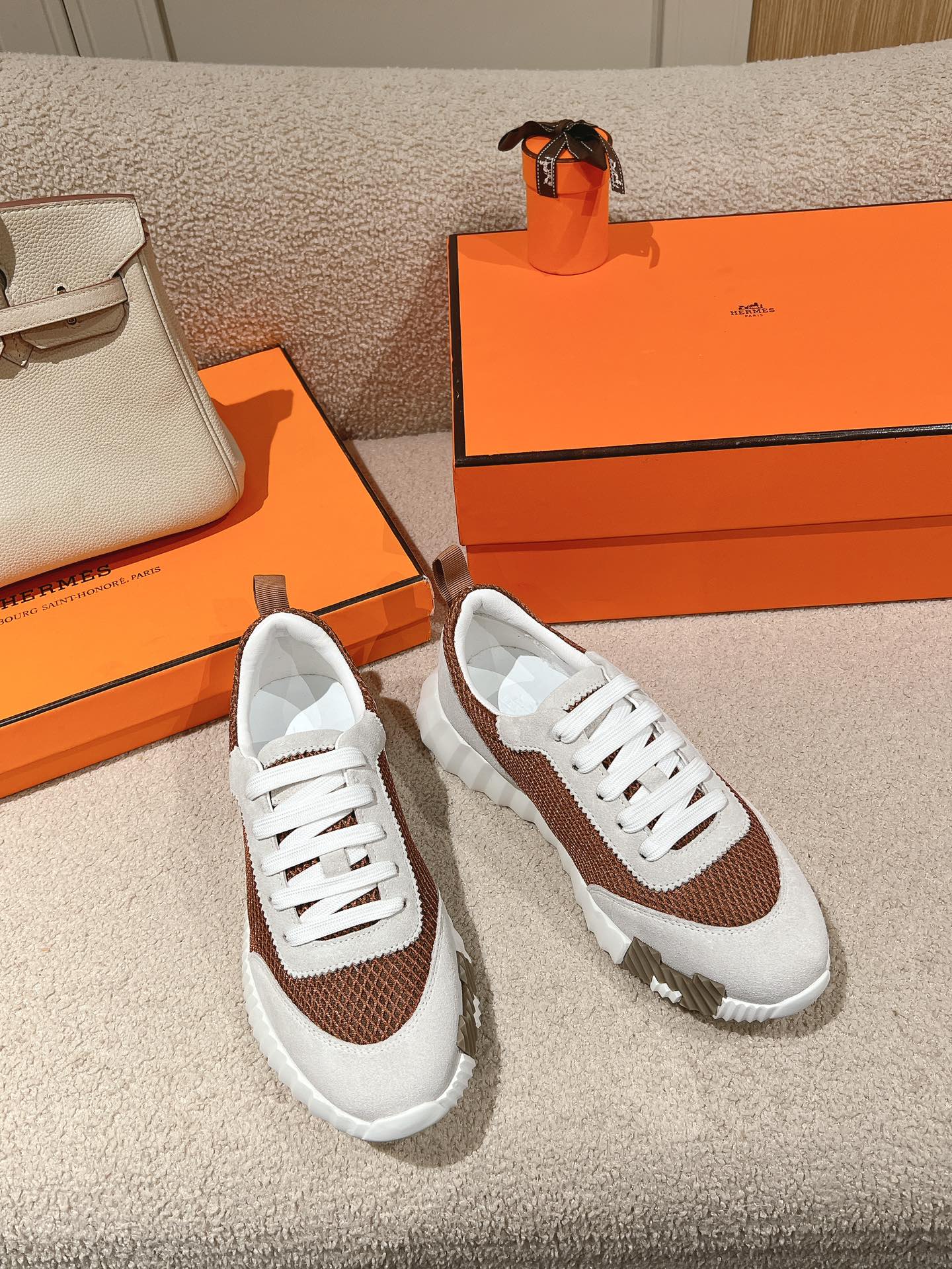 A-Sneakers