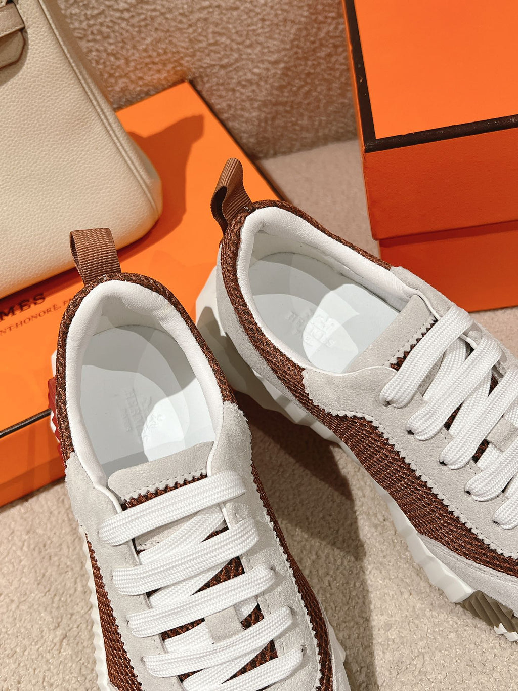 A-Sneakers