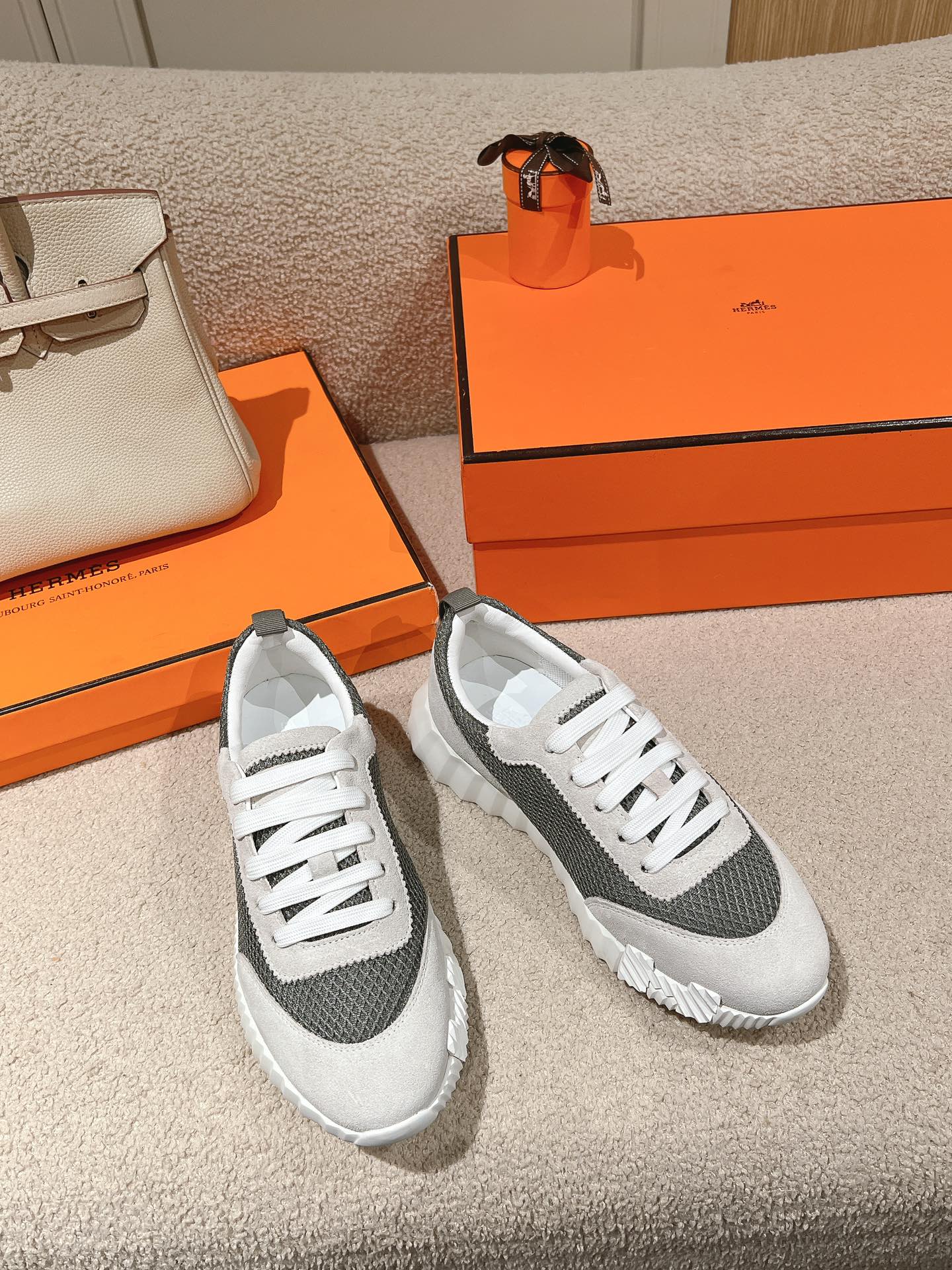 A-Sneakers