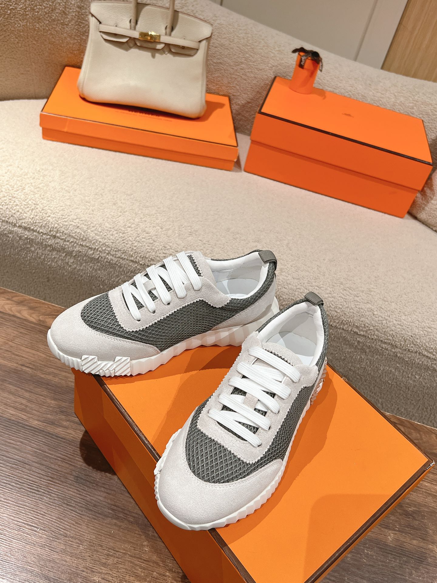 A-Sneakers