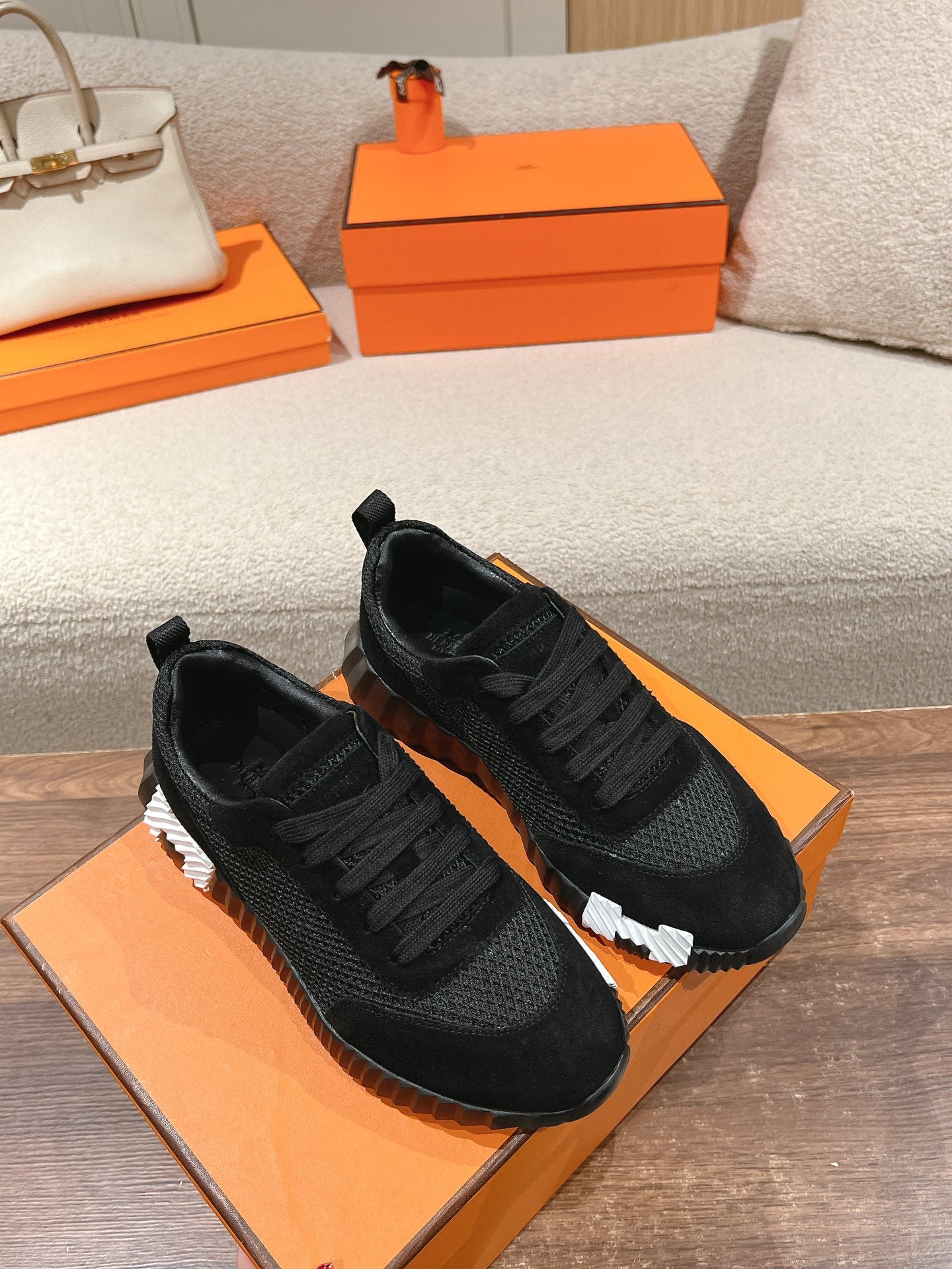A-Sneakers