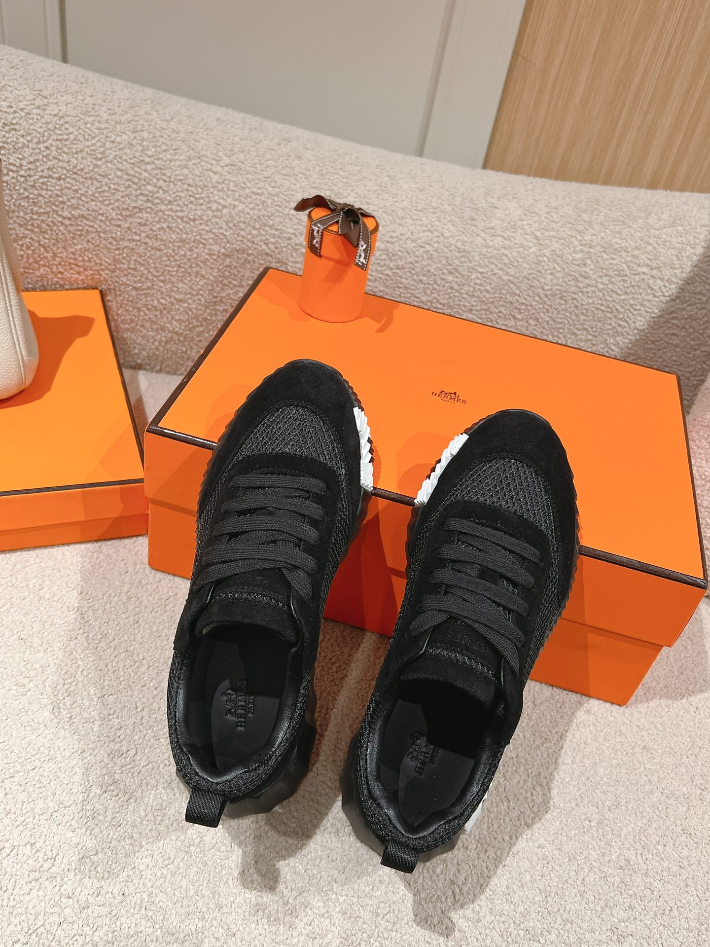 A-Sneakers