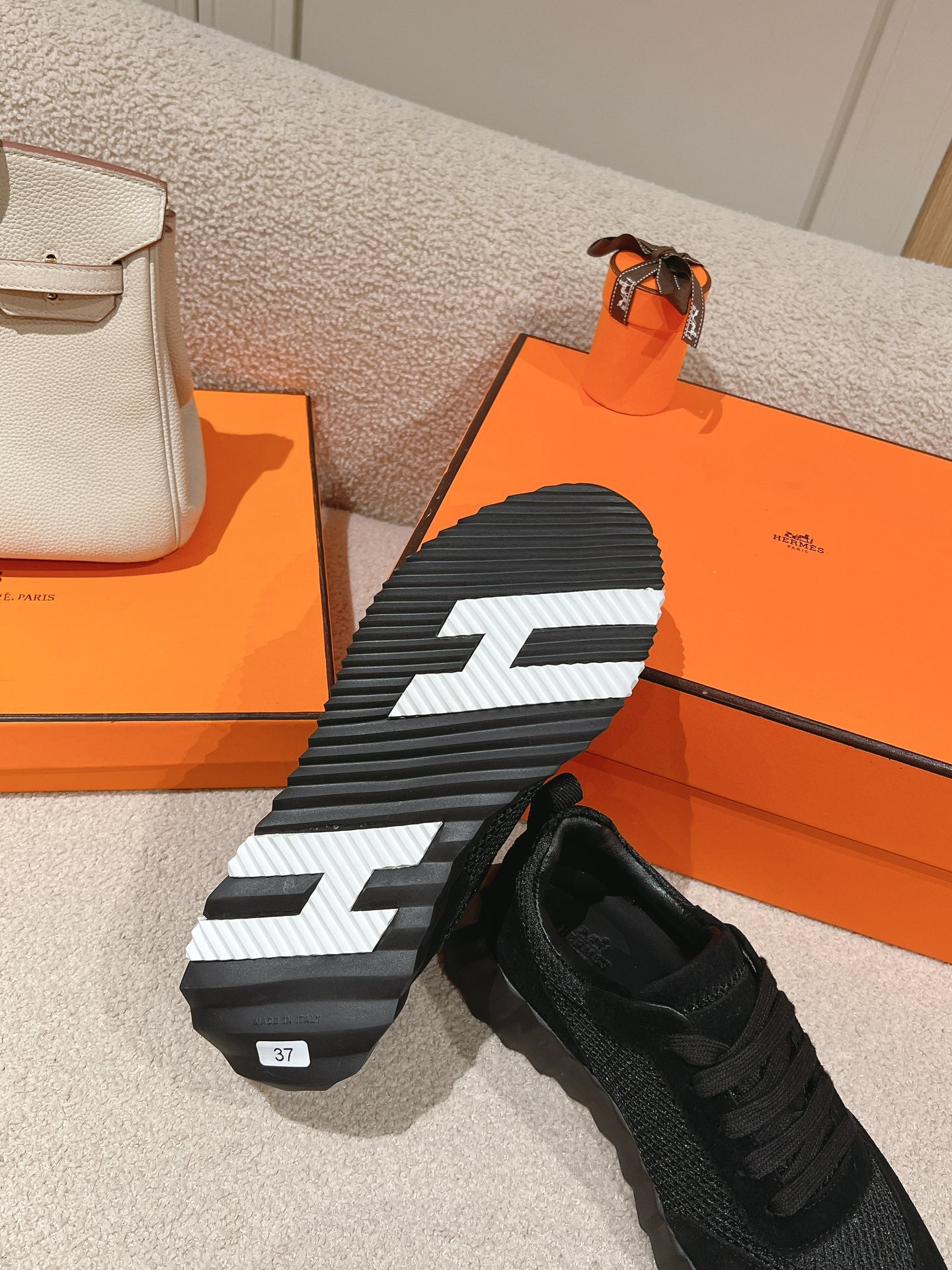 A-Sneakers