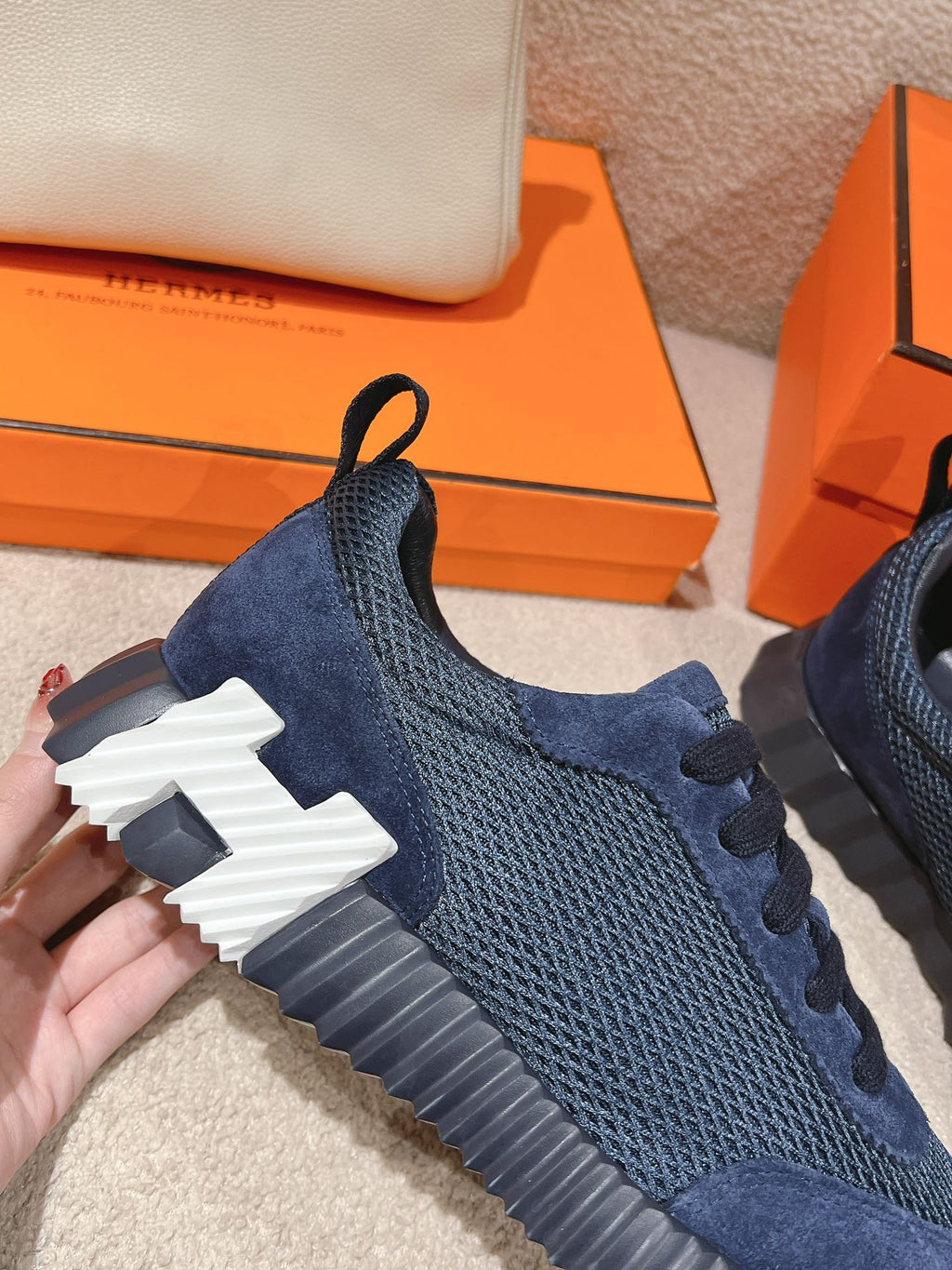 A-Sneakers