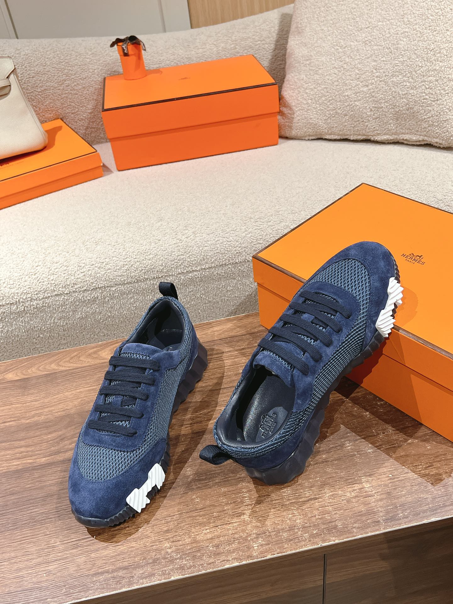 A-Sneakers