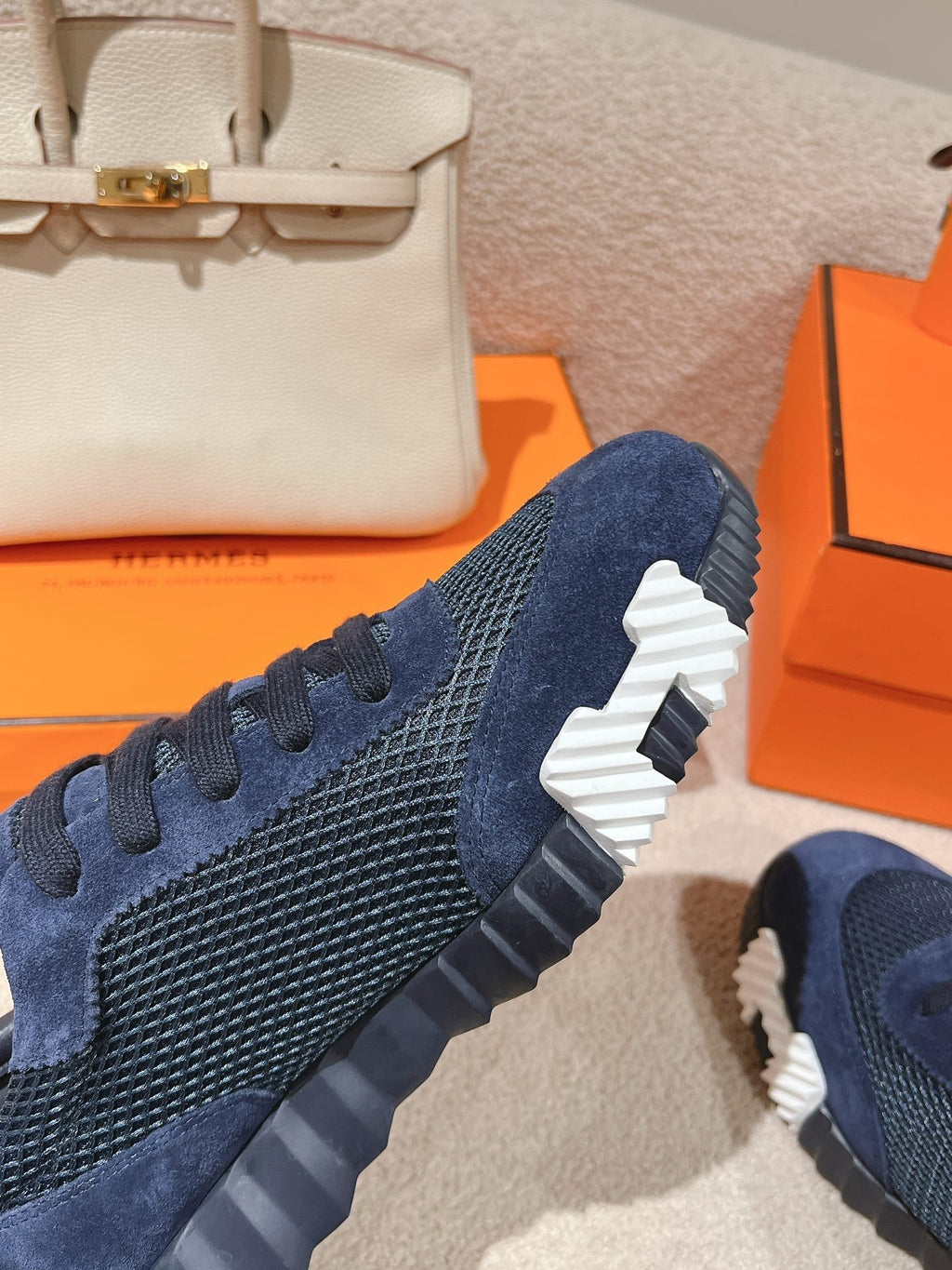 A-Sneakers