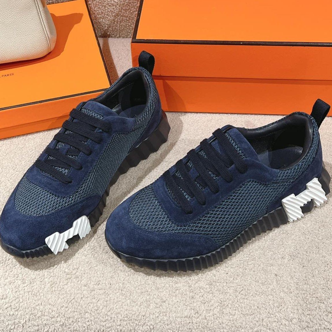 A-Sneakers