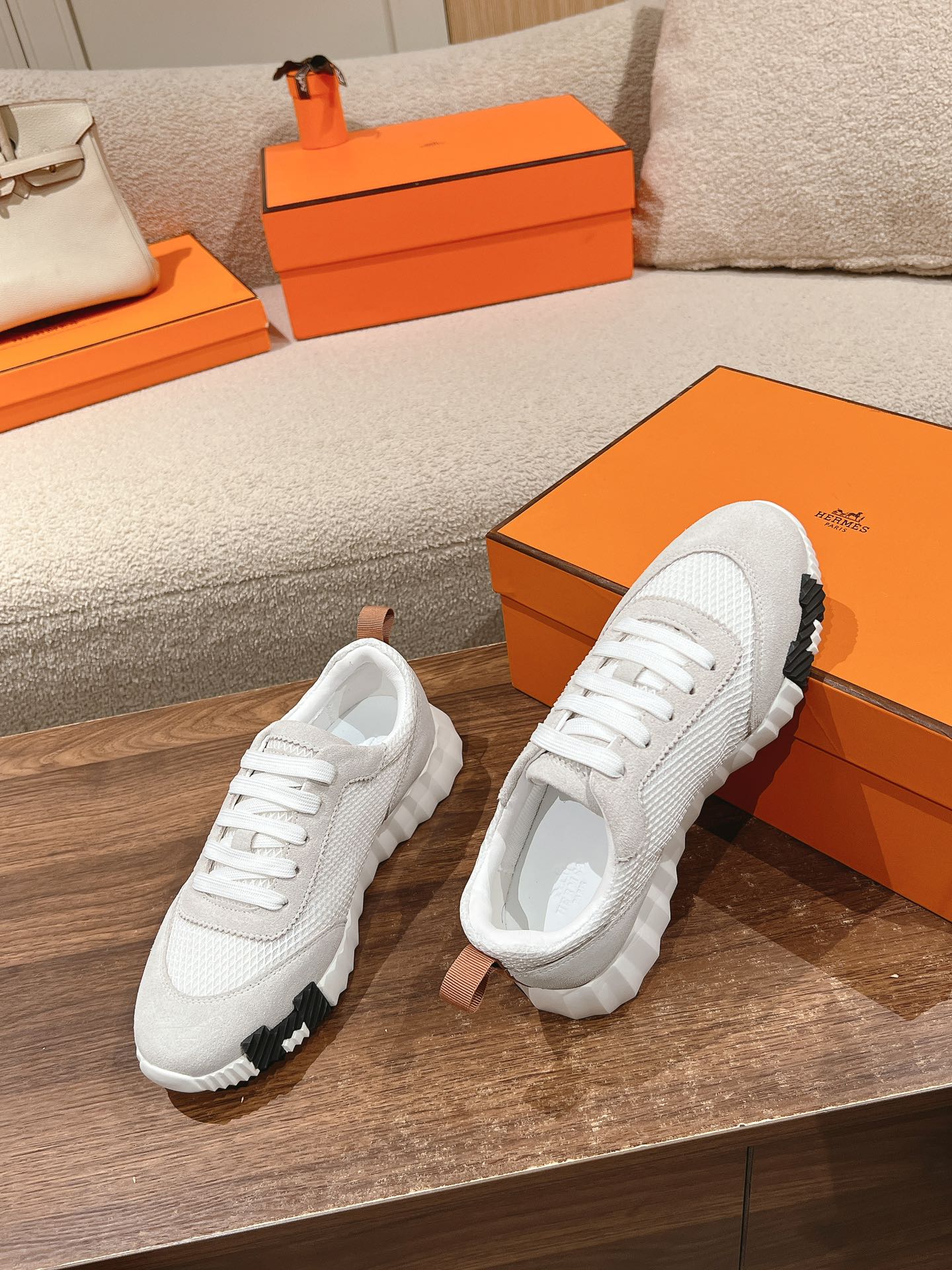 A-Sneakers