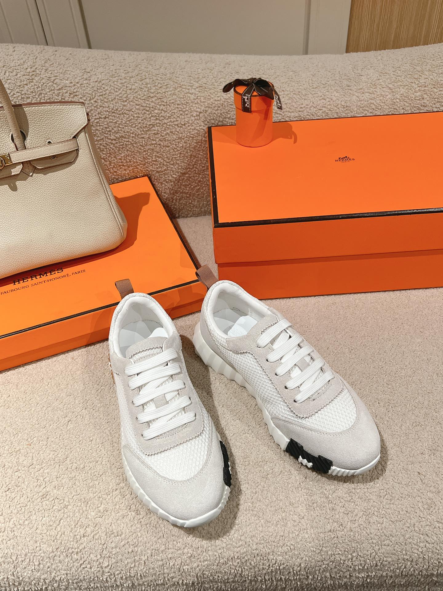 A-Sneakers
