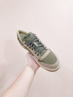P-Sneakers