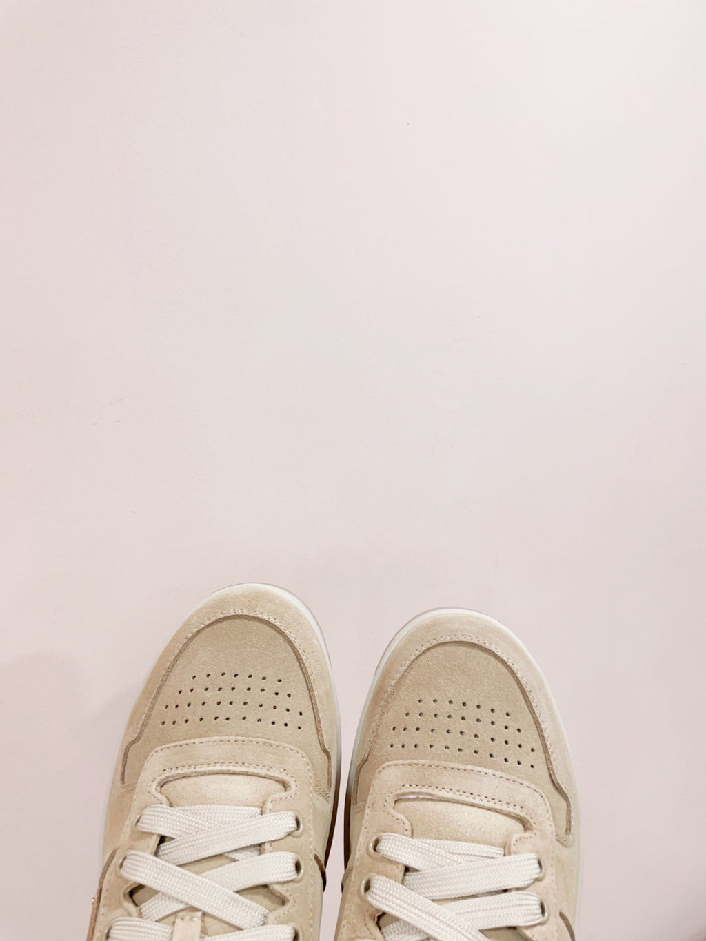 P-Sneakers
