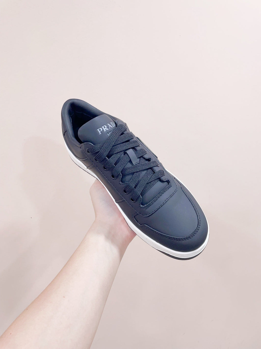 P-Sneakers