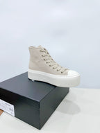 P-Sneakers