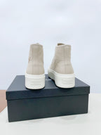 P-Sneakers