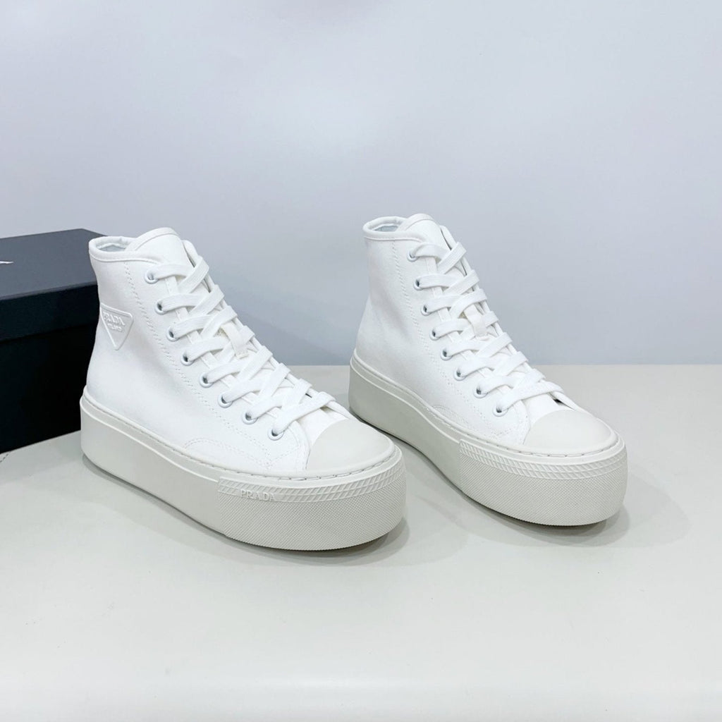 P-Sneakers