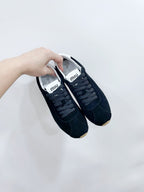 M-Sneakers