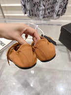 P-Sneakers