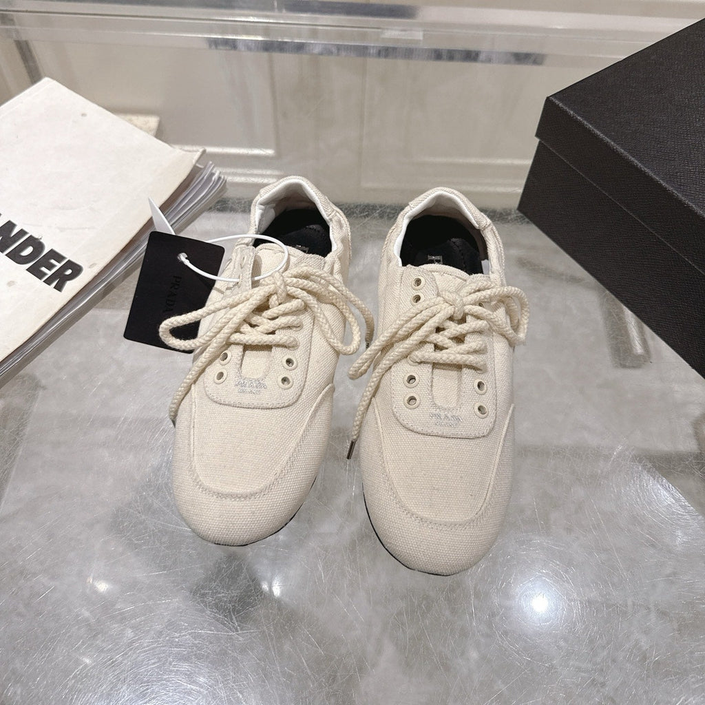 P-Sneakers