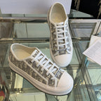 D-Sneakers