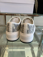 D-Sneakers