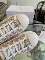 D-Sneakers