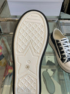 D-Sneakers