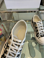 D-Sneakers