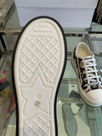 D-Sneakers