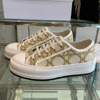 D-Sneakers