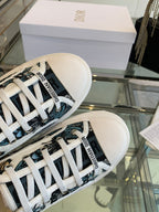 D-Sneakers